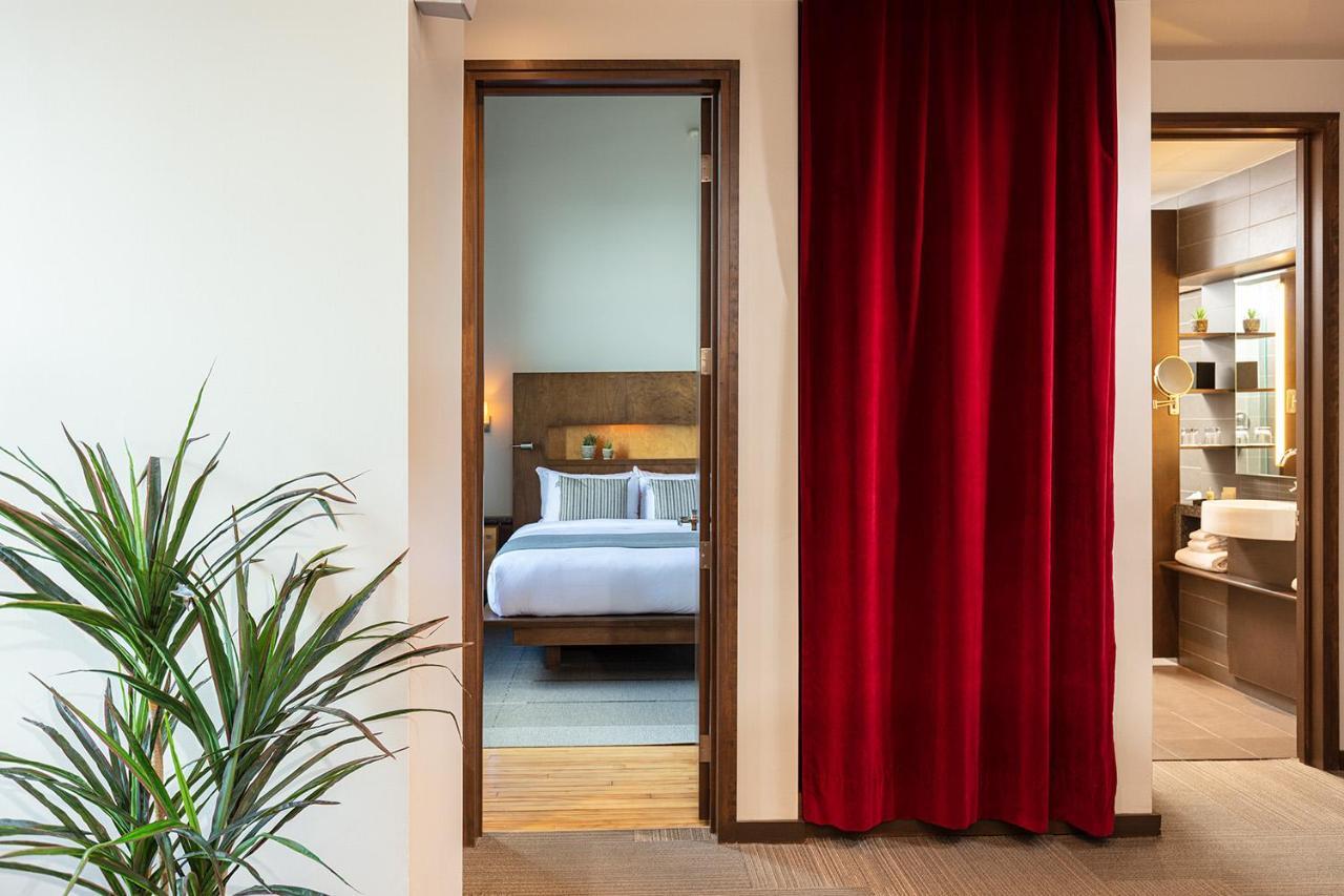 Hotel 71 By Preferred Hotels & Resorts ควิเบกซิตี้ ภายนอก รูปภาพ