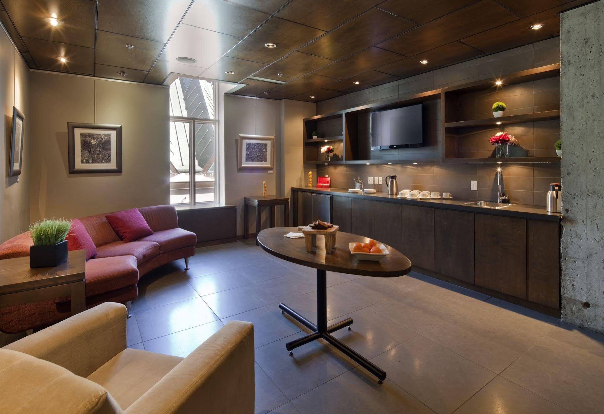 Hotel 71 By Preferred Hotels & Resorts ควิเบกซิตี้ ภายนอก รูปภาพ